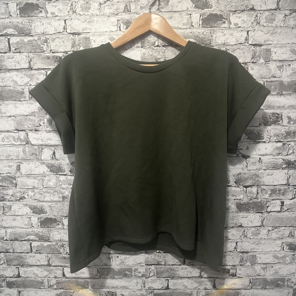 EUC T Tahari Dark Green Short Sleeve Womens Blouse Size Large